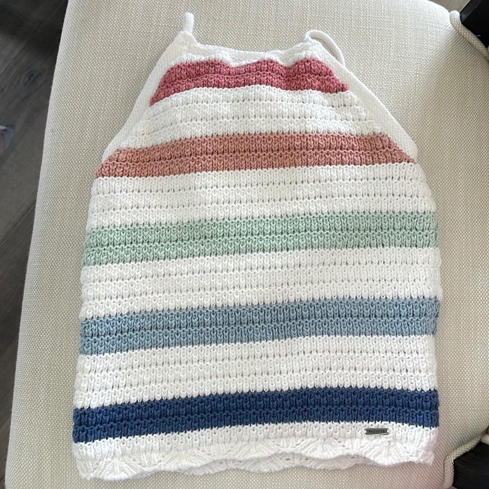 Hollister crochet halter tee